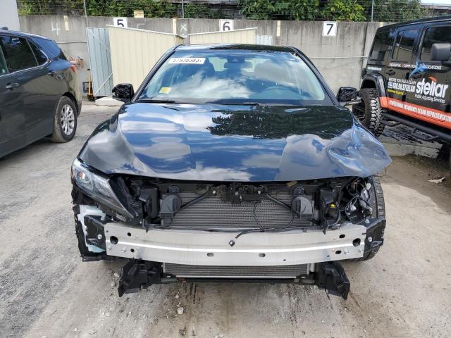 4T1G11AK7PU730049 - 2023 TOYOTA CAMRY SE NIGHT SHADE BLACK photo 5