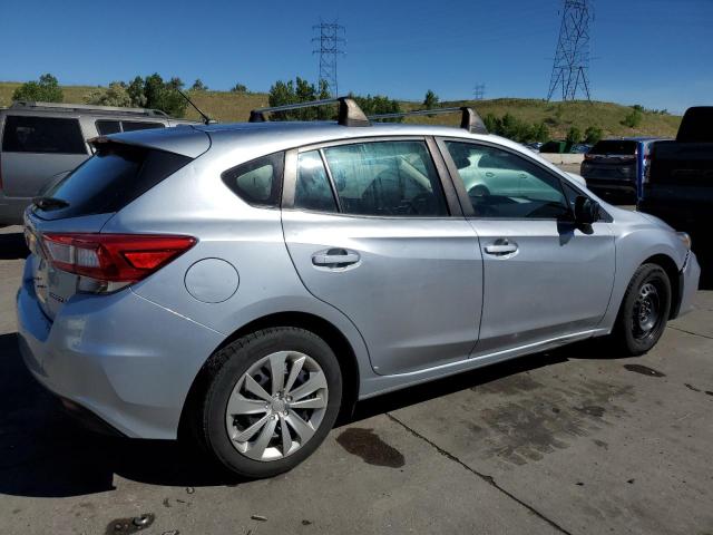 4S3GTAA67J3741812 - 2018 SUBARU IMPREZA SILVER photo 3