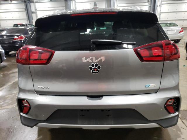 KNDCB3LC7N5540891 - 2022 KIA NIRO LX SILVER photo 6