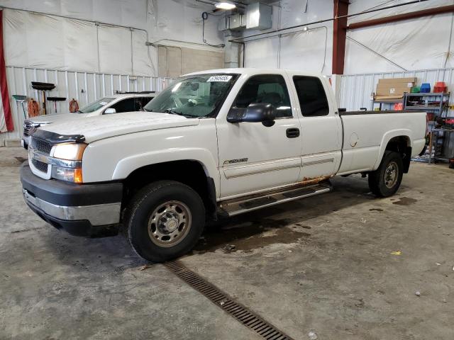 2004 CHEVROLET SILVERADO C2500 HEAVY DUTY, 