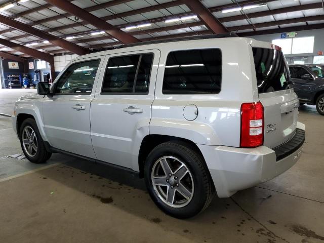 1J4NF2GB6AD510624 - 2010 JEEP PATRIOT SPORT SILVER photo 2