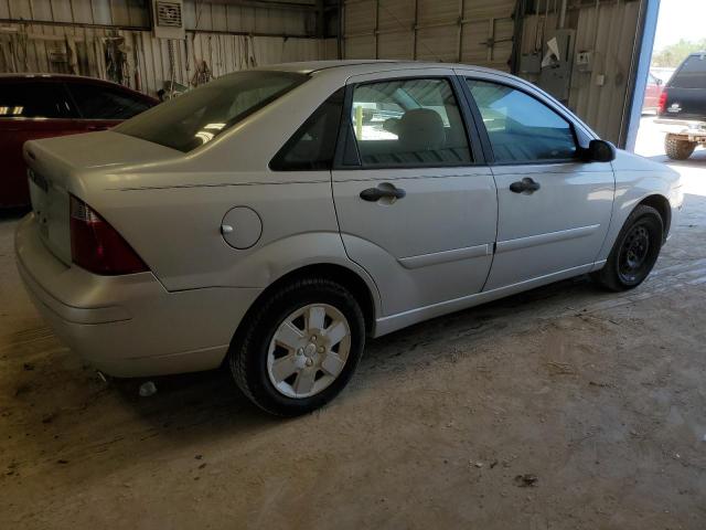 1FAFP34NX7W127445 - 2007 FORD FOCUS ZX4 SILVER photo 3