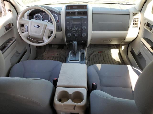 1FMCU02Z98KB92401 - 2008 FORD ESCAPE XLS SILVER photo 8