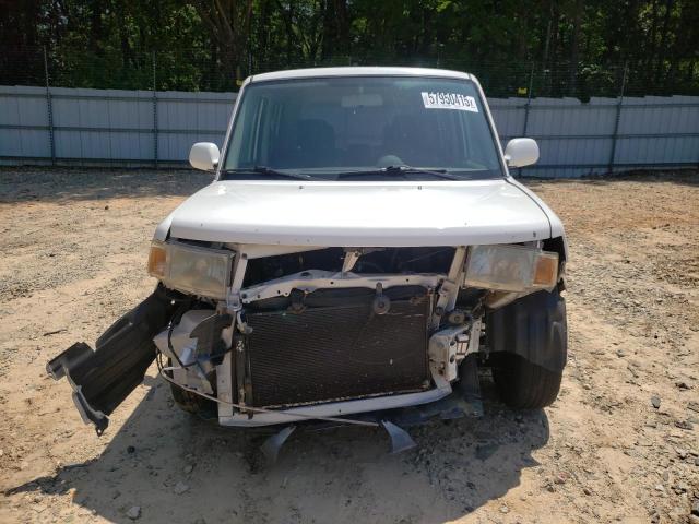 JTLKT324454029720 - 2005 TOYOTA SCION XB WHITE photo 5