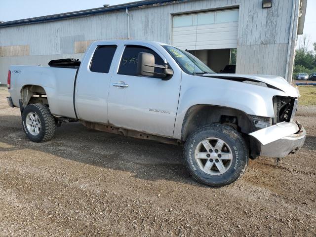 1GTR2VE7XDZ134083 - 2013 GMC SIERRA K1500 SLE SILVER photo 4