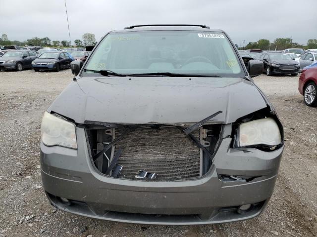 2A4RR5D1XAR298409 - 2010 CHRYSLER TOWN & COU TOURING ნაცრისფერი ფოტო 9