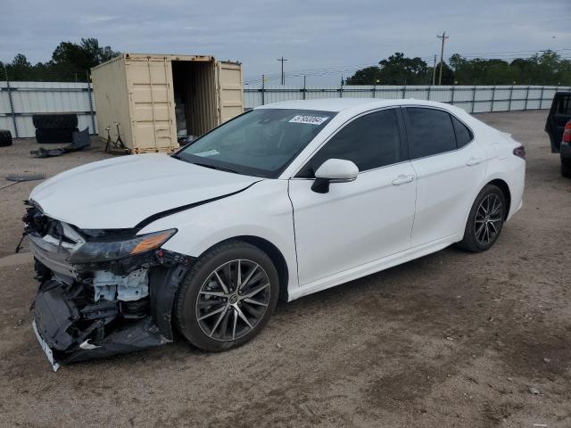 4T1G11AK3RU857643 - 2024 TOYOTA CAMRY SE NIGHT SHADE WHITE photo 1