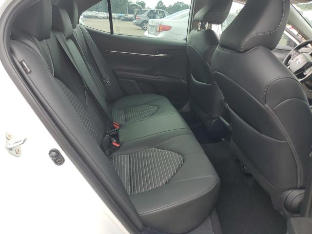 4T1G11AK3RU857643 - 2024 TOYOTA CAMRY SE NIGHT SHADE WHITE photo 10