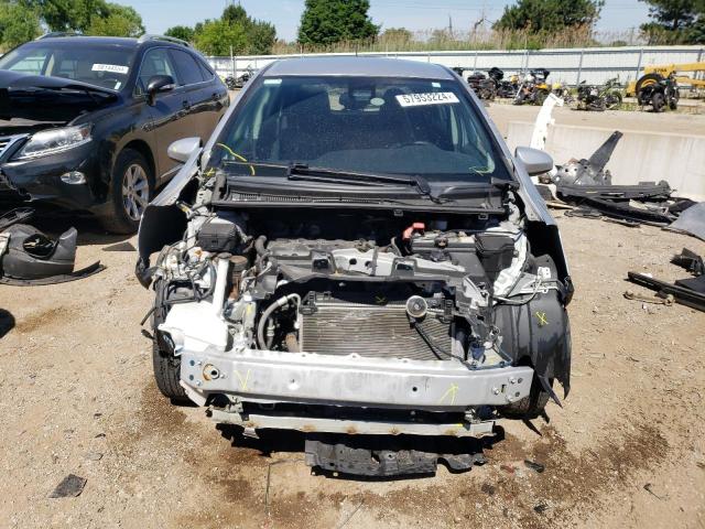 VNKKTUD33HA072982 - 2017 TOYOTA YARIS L SILVER photo 5