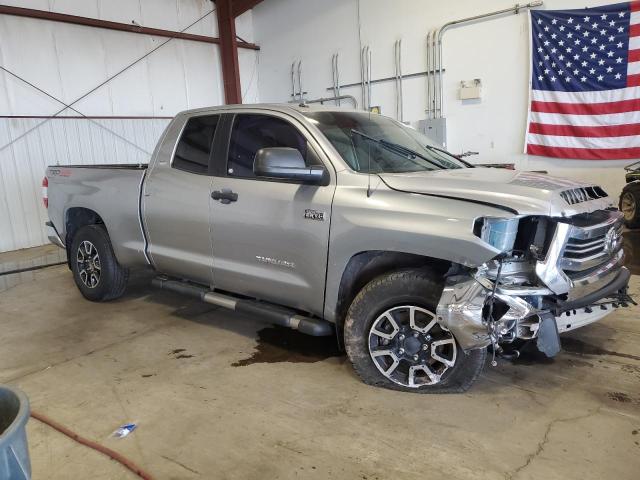 5TFUY5F1XGX515936 - 2016 TOYOTA TUNDRA DOUBLE CAB SR/SR5 GRAY photo 4