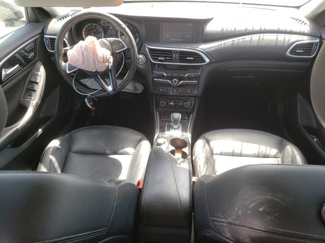 SJKCH5CR8HA034624 - 2017 INFINITI QX30 BASE 白色 照片 8