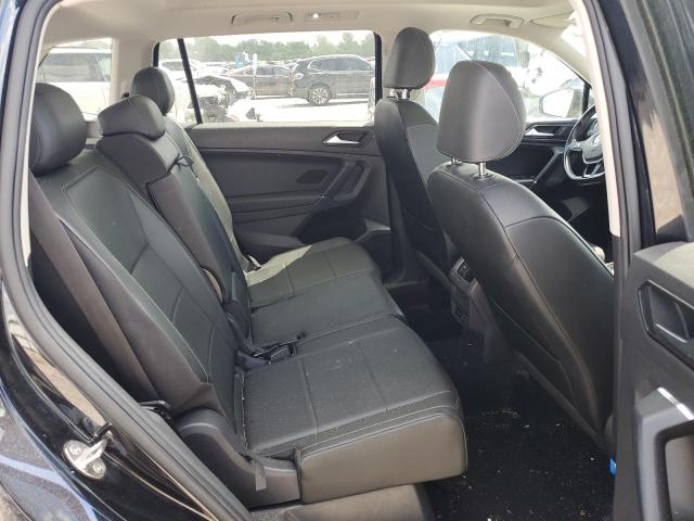 3VV3B7AXXJM140410 - 2018 VOLKSWAGEN TIGUAN SE შავი ფოტო 10