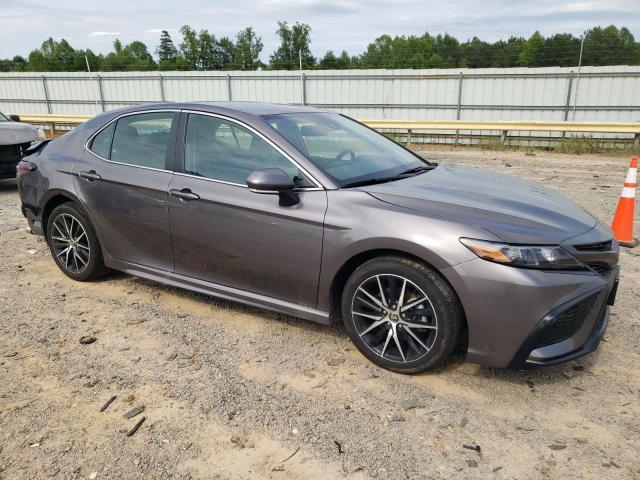 4T1T11AK7RU907670 - 2024 TOYOTA CAMRY SE NIGHT SHADE GRAY photo 4