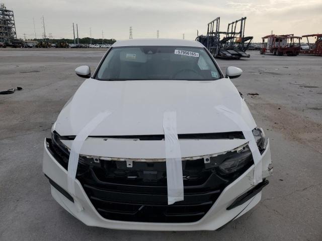 1HGCV1F19JA052776 - 2018 HONDA ACCORD LX WHITE photo 5