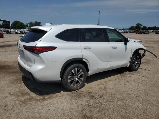 5TDGZRAH7NS545386 - 2022 TOYOTA HIGHLANDER XLE თეთრი ფოტო 3
