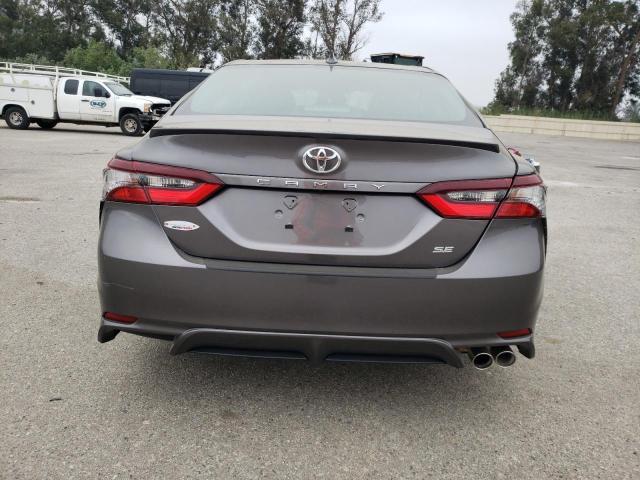 4T1T11AK8PU150419 - 2023 TOYOTA CAMRY SE NIGHT SHADE CHARCOAL photo 6