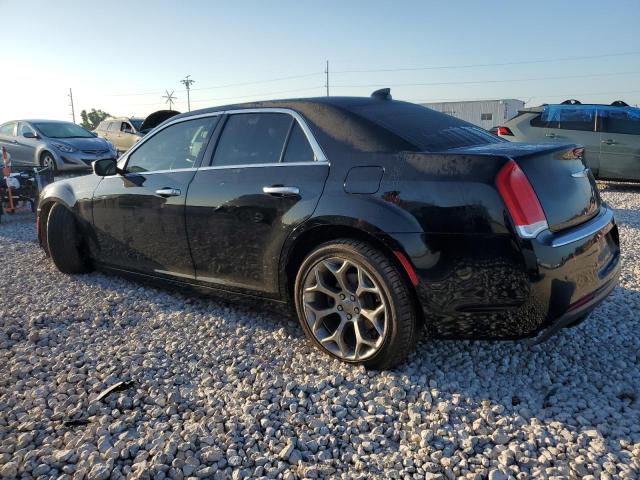 2C3CCAPT6JH181438 - 2018 CHRYSLER 300C BLACK photo 2