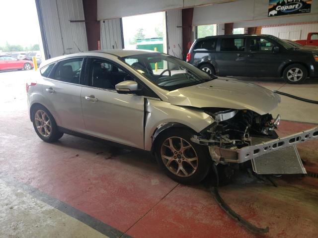 1FADP3N28EL166884 - 2014 FORD FOCUS TITANIUM SILVER photo 4