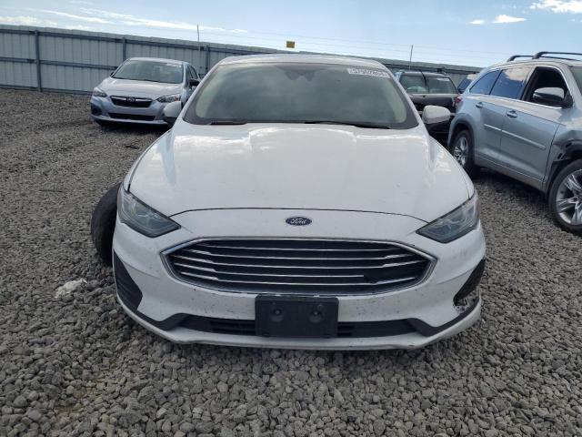 3FA6P0LU1KR115431 - 2019 FORD FUSION SE WHITE photo 5