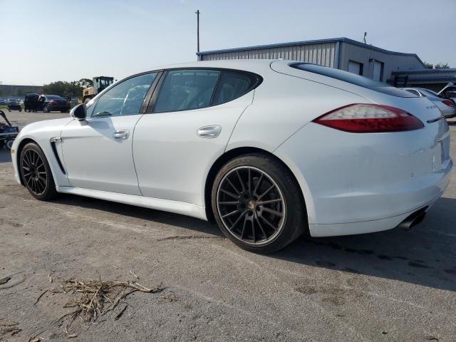 WP0AA2A76DL011954 - 2013 PORSCHE PANAMERA 2 WHITE photo 2