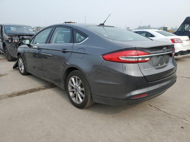 3FA6P0H7XHR213143 - 2017 FORD FUSION SE GRAY photo 2