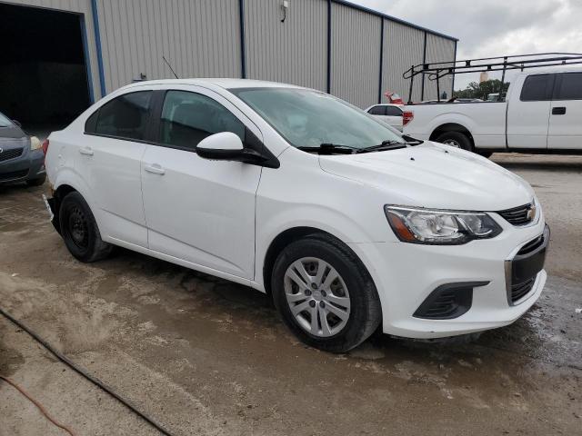 1G1JB5SH9J4107713 - 2018 CHEVROLET SONIC LS WHITE photo 4