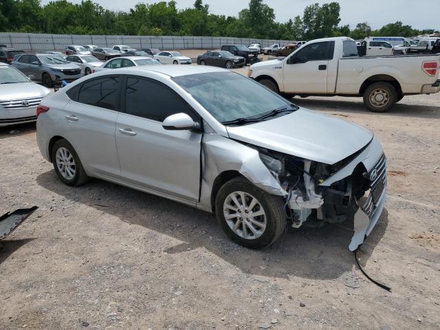 3KPC24A30KE061298 - 2019 HYUNDAI ACCENT SE SILVER photo 4