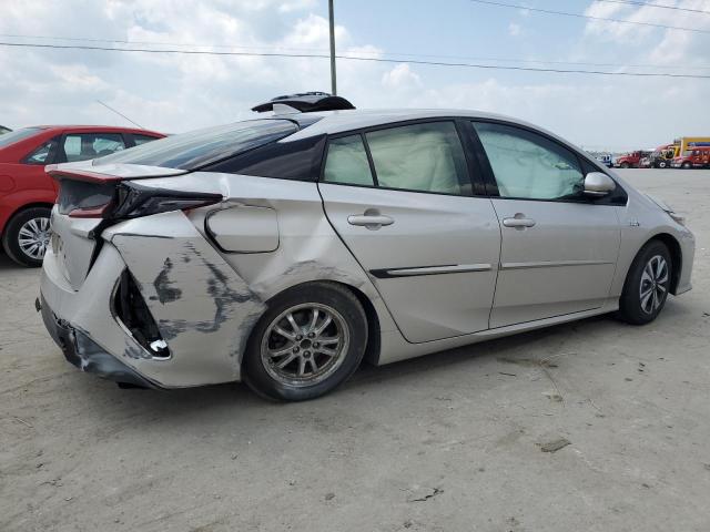 JTDKARFP6H3042648 - 2017 TOYOTA PRIUS PRIM 银色 照片 3