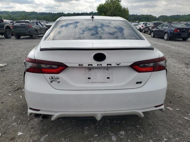 4T1T31AK8PU053585 - 2023 TOYOTA CAMRY SE NIGHT SHADE WHITE photo 6
