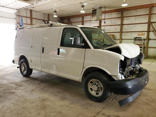 1GCWGAFGXK1183355 - 2019 CHEVROLET EXPRESS G2 თეთრი ფოტო 4