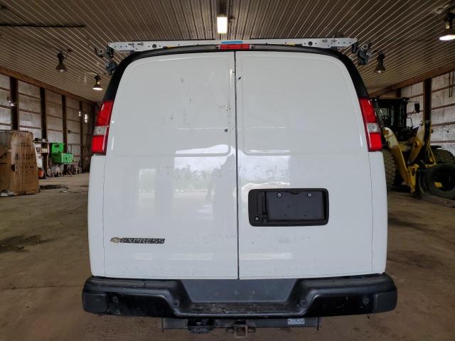 1GCWGAFGXK1183355 - 2019 CHEVROLET EXPRESS G2 თეთრი ფოტო 6