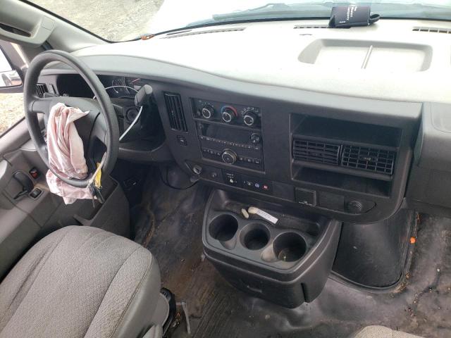 1GCWGAFGXK1183355 - 2019 CHEVROLET EXPRESS G2 თეთრი ფოტო 8