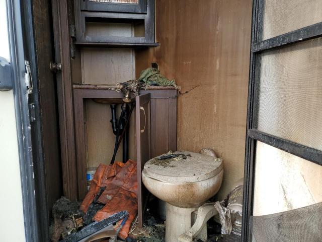 4YDF36222HA742003 - 2017 KEYSTONE MONTANA TWO TONE photo 6