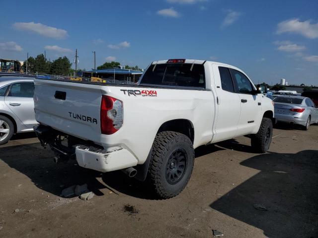 5TFUW5F10HX632626 - 2017 TOYOTA TUNDRA DOUBLE CAB SR/SR5 WHITE photo 3
