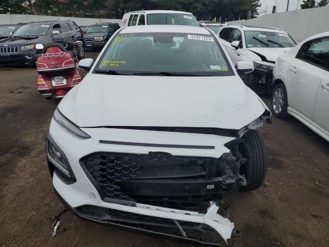 KM8K12AA4LU454348 - 2020 HYUNDAI KONA SE WHITE photo 5