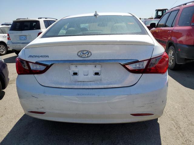 5NPEB4AC1DH653087 - 2013 HYUNDAI SONATA GLS WHITE photo 6