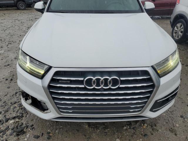 WA1VAAF76JD030914 - 2018 AUDI Q7 PRESTIGE Blanc photo 12