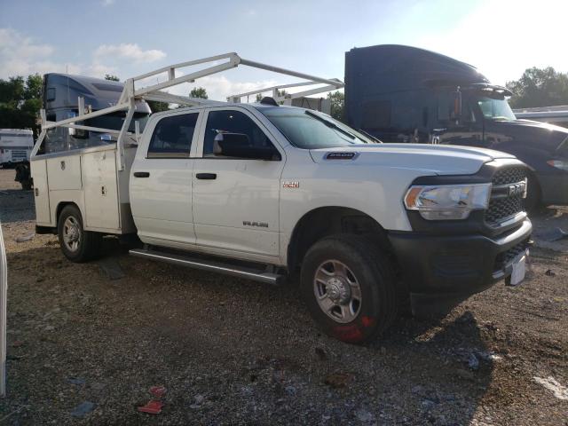 3C6UR5HJ2NG370572 - 2022 RAM 2500 TRADESMAN WHITE photo 4