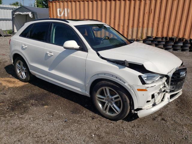 WA1ECCFSXJR033814 - 2018 AUDI Q3 PREMIUM WHITE photo 4