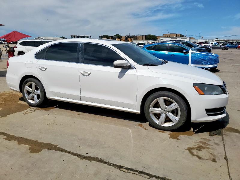 1VWBN7A35DC097371 - 2013 VOLKSWAGEN PASSAT SE WHITE photo 4
