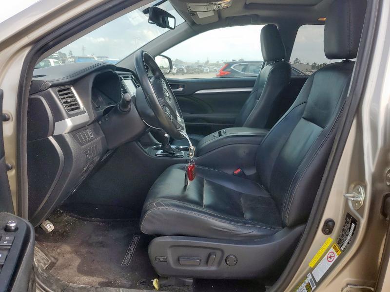 5TDKKRFHXES009393 - 2014 TOYOTA HIGHLANDER XLE BEIGE photo 7