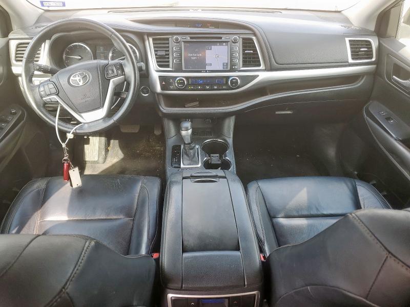 5TDKKRFHXES009393 - 2014 TOYOTA HIGHLANDER XLE BEIGE photo 8