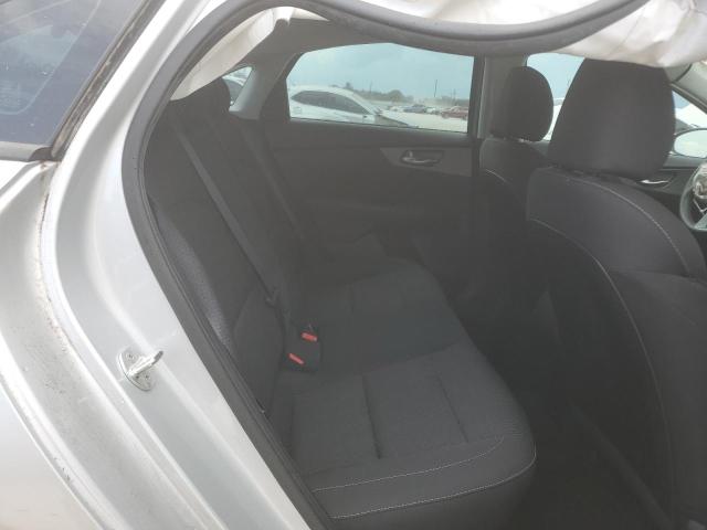 3KPF24AD1KE014576 - 2019 KIA FORTE FE SILVER photo 10