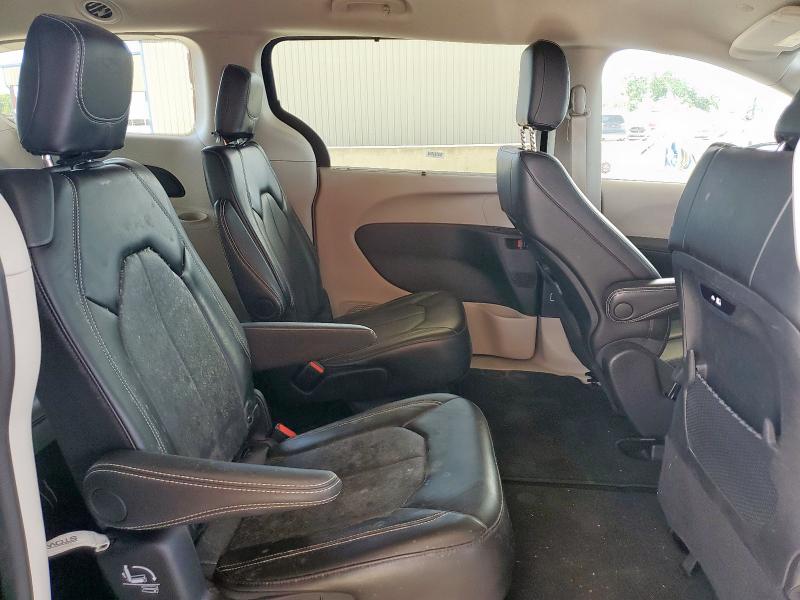 2C4RC1BG5RR128641 - 2024 CHRYSLER PACIFICA TOURING L BLACK photo 11