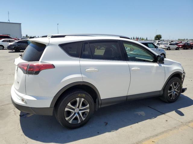 JTMZFREV0JD115772 - 2018 TOYOTA RAV4 LE WHITE photo 3