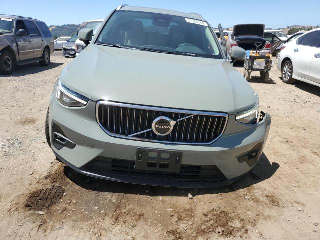 YV4L12UA7P2018922 - 2023 VOLVO XC40 ULTIMATE GREEN photo 5