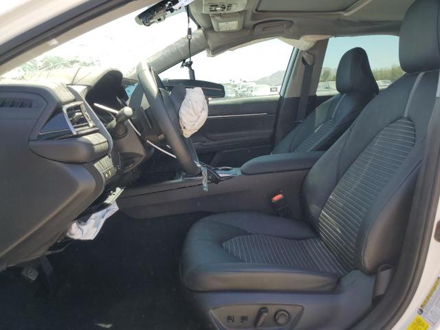 4T1T11AK0RU873541 - 2024 TOYOTA CAMRY SE NIGHT SHADE WHITE photo 7