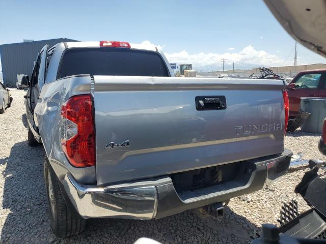 5TFDY5F13EX386404 - 2014 TOYOTA TUNDRA CREWMAX SR5 SILVER photo 6