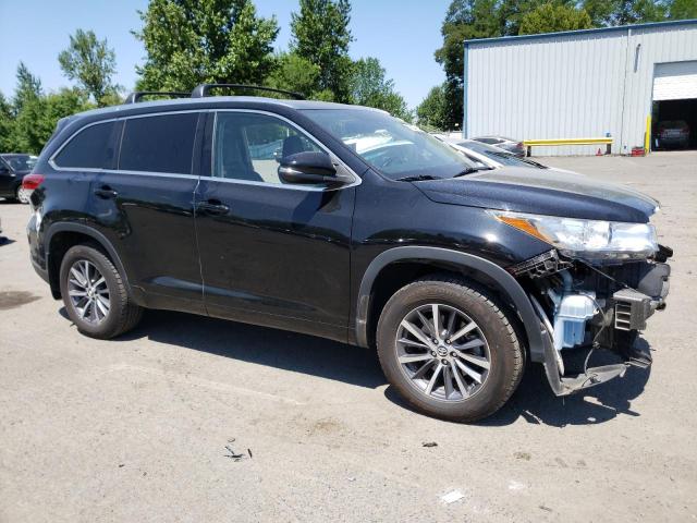 5TDJZRFH7JS533294 - 2018 TOYOTA HIGHLANDER SE BLACK photo 4