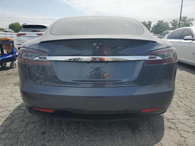 5YJSA1E40JF297040 - 2018 TESLA MODEL S GRAY photo 6